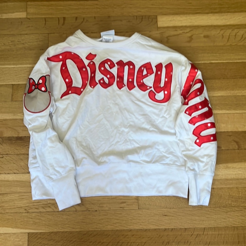 Authentic DisneyLand Women’s Minnie Mouse Disneyland Shirt in Size Small